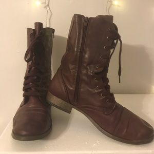 Mid-ankle combat boots